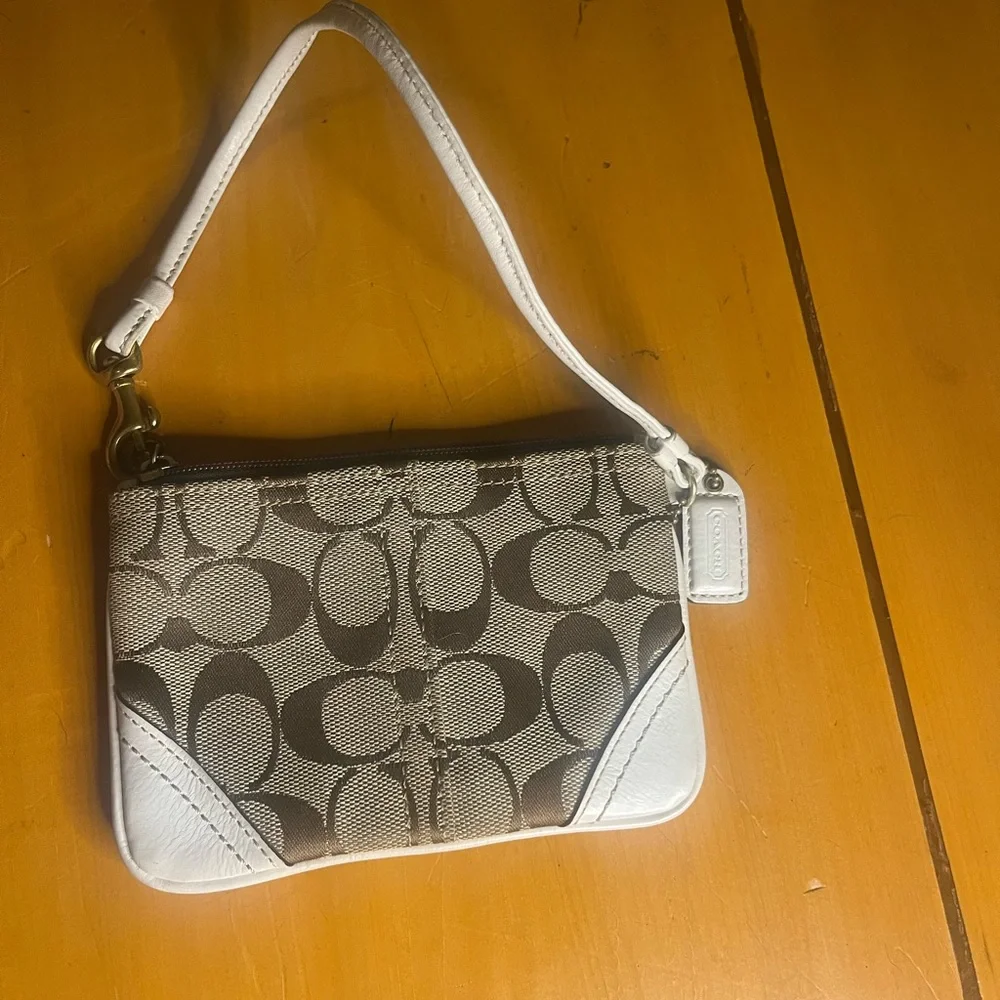 Coach Brown and White Signature Wristlet - Picture 13 of 13